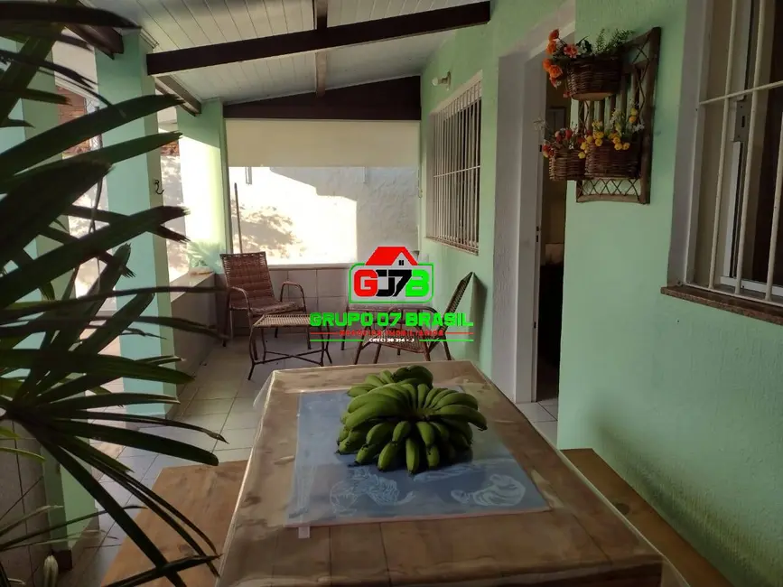 Foto 13 de Casa à venda, 769m2 em Centro, Caraguatatuba - SP