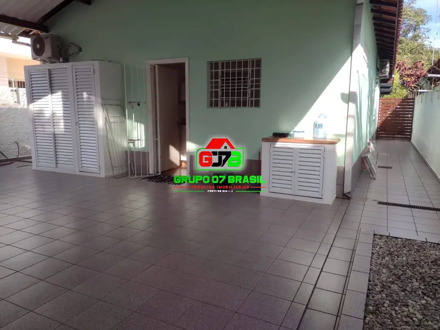 Foto 15 de Casa à venda, 769m2 em Centro, Caraguatatuba - SP