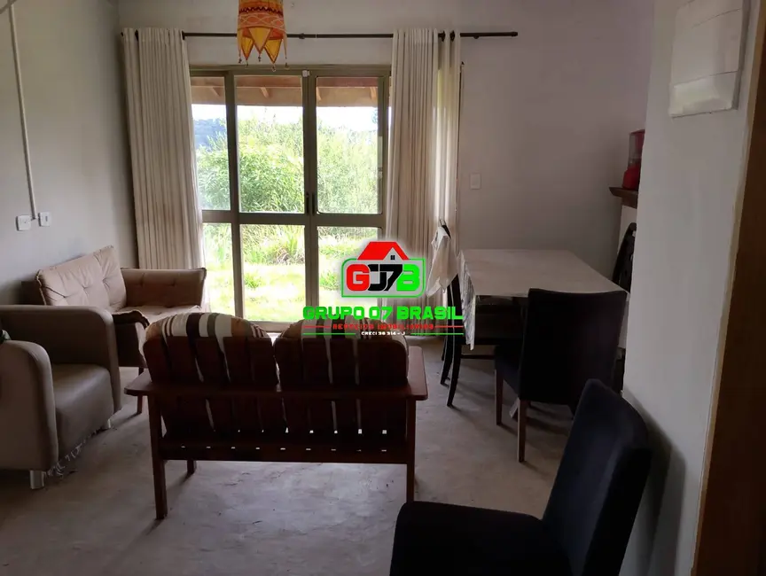 Chácara com 3 quartos à venda, 1000m2 em Jambeiro - SP - imagem 4 Foto 4 de Chácara com 3 quartos à venda, 1000m2 em Jambeiro - SP