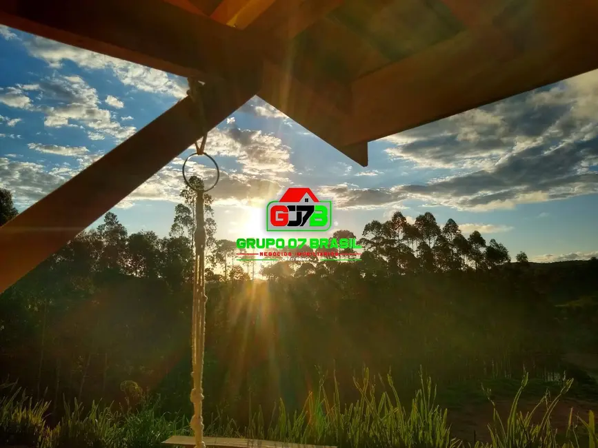 Chácara com 3 quartos à venda, 1000m2 em Jambeiro - SP - imagem 1 Foto 1 de Chácara com 3 quartos à venda, 1000m2 em Jambeiro - SP