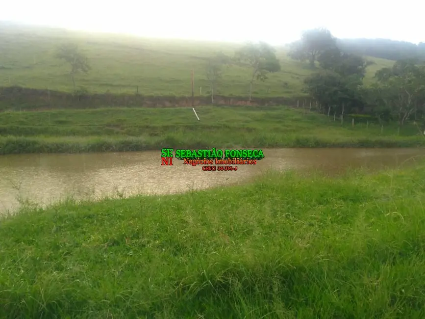 Foto 1 de Fazenda / Haras com 4 quartos à venda, 18m2 em Centro, Jambeiro - SP