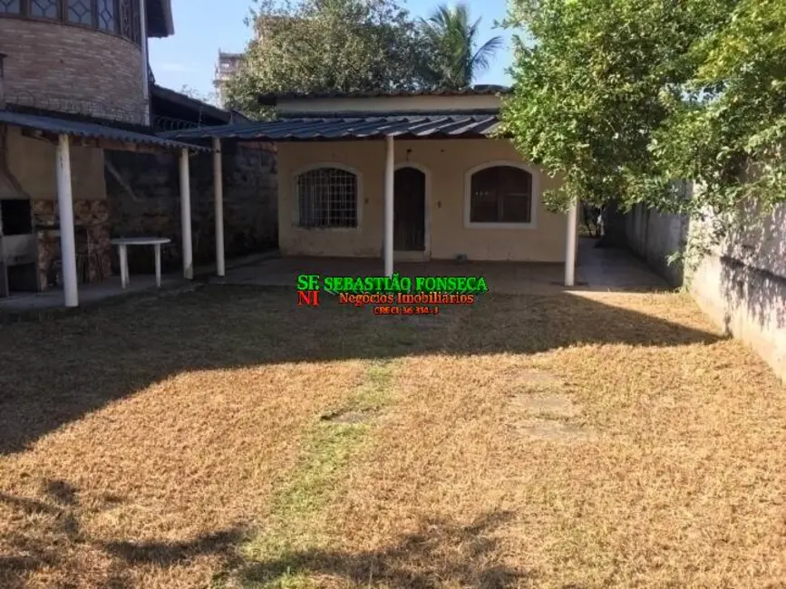 Foto 1 de Casa com 2 quartos à venda, 300m2 em Martim de Sá, Caraguatatuba - SP