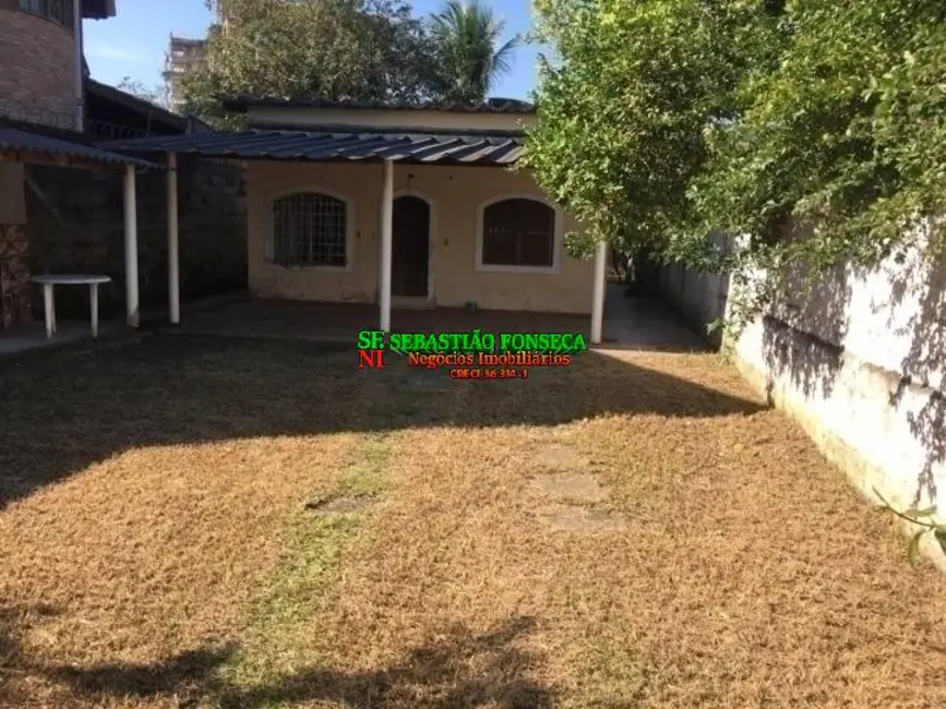 Foto 2 de Casa com 2 quartos à venda, 300m2 em Martim de Sá, Caraguatatuba - SP