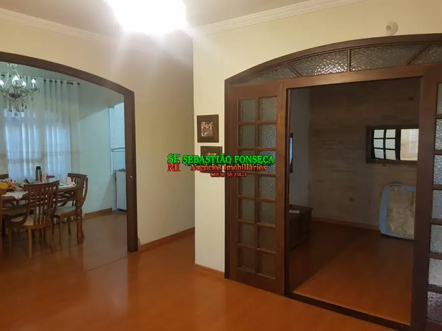 Foto 2 de Casa com 2 quartos à venda, 250m2 em Sao Jose Dos Campos - SP