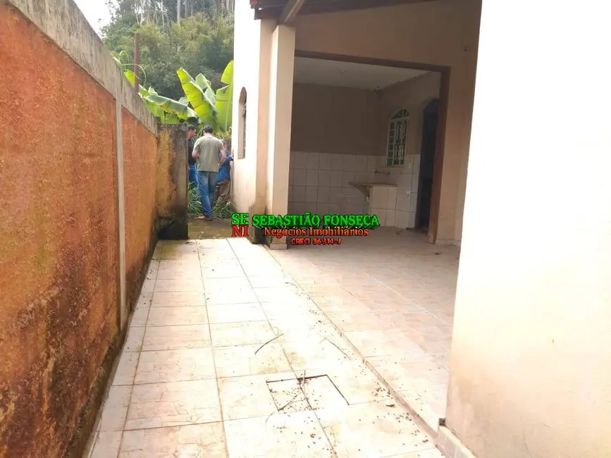 Chácara com 3 quartos à venda, 640m2 em Centro, Jambeiro - SP - imagem 5 Foto 5 de Chácara com 3 quartos à venda, 640m2 em Centro, Jambeiro - SP