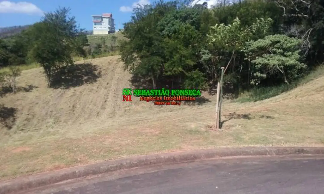 Foto 4 de Terreno / Lote à venda, 2100m2 em Jambeiro - SP