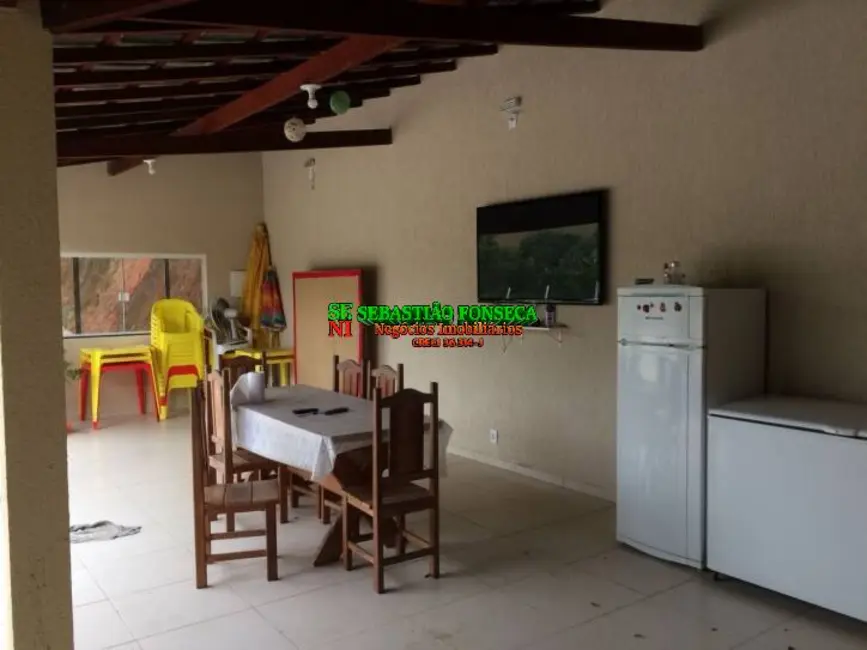 Chácara com 2 quartos à venda, 6000m2 em Centro, Paraibuna - SP - imagem 6 Foto 6 de Chácara com 2 quartos à venda, 6000m2 em Centro, Paraibuna - SP