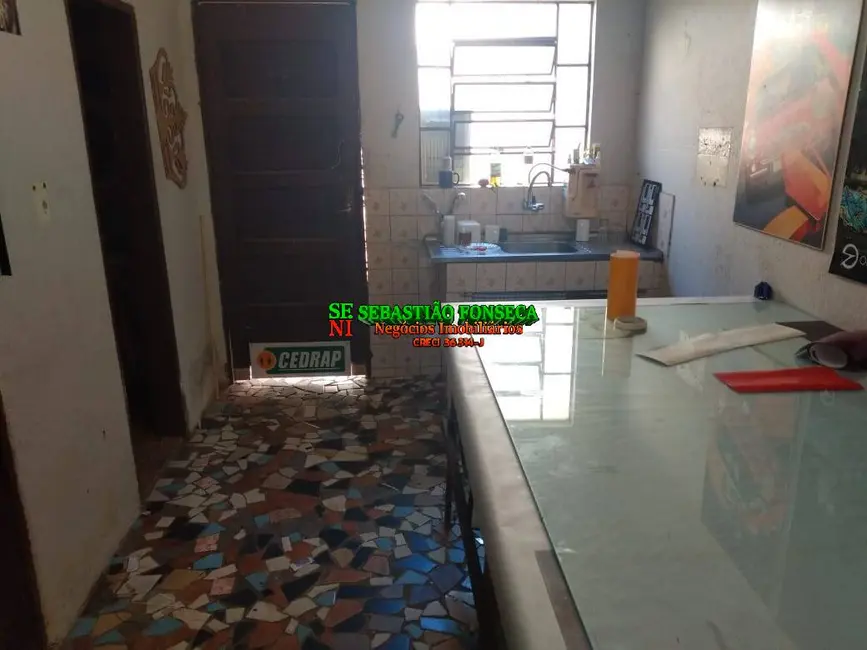 Sala Comercial à venda, 320m2 em Centro, Paraibuna - SP - imagem 8 Foto 8 de Sala Comercial à venda, 320m2 em Centro, Paraibuna - SP