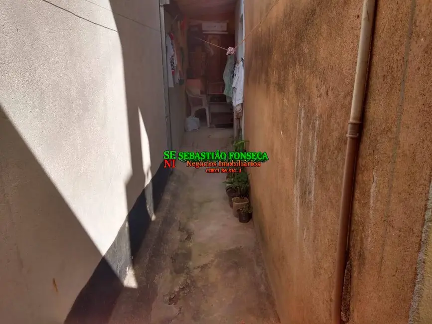 Sala Comercial à venda, 320m2 em Centro, Paraibuna - SP - imagem 4 Foto 4 de Sala Comercial à venda, 320m2 em Centro, Paraibuna - SP