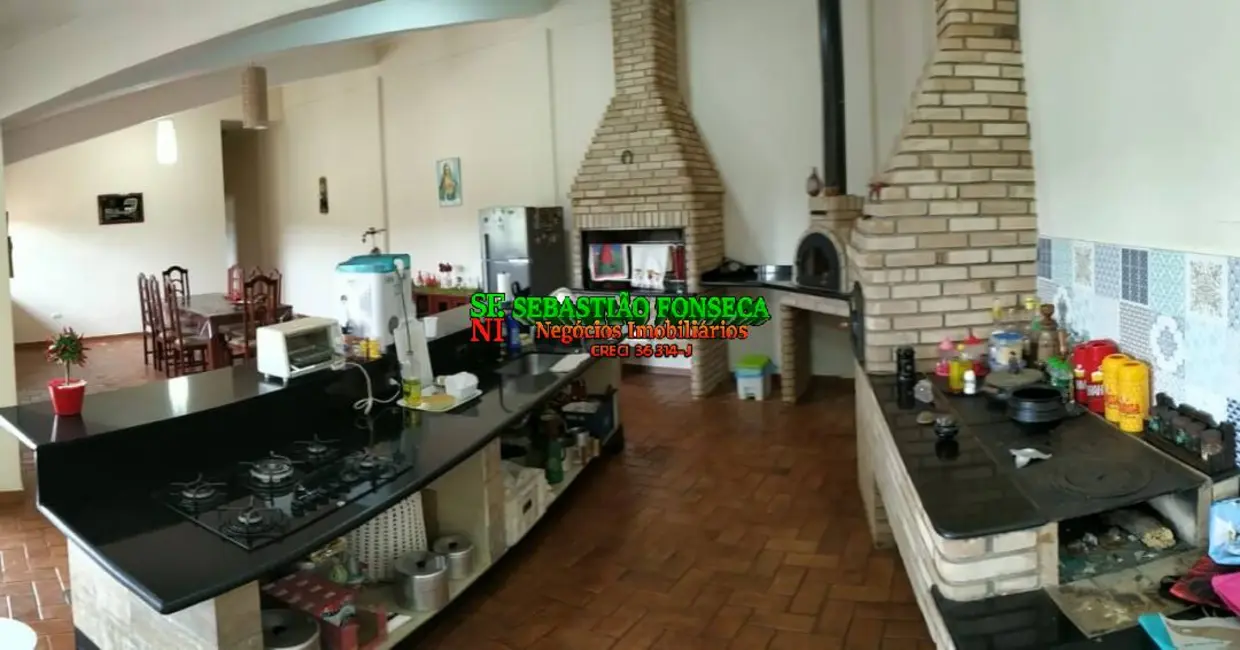 Chácara com 3 quartos à venda, 6000m2 em Centro, Paraibuna - SP - imagem 4 Foto 4 de Chácara com 3 quartos à venda, 6000m2 em Centro, Paraibuna - SP