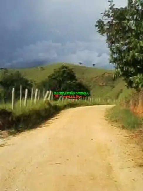 Foto 9 de Fazenda / Haras com 2 quartos à venda, 10m2 em Centro, Jambeiro - SP