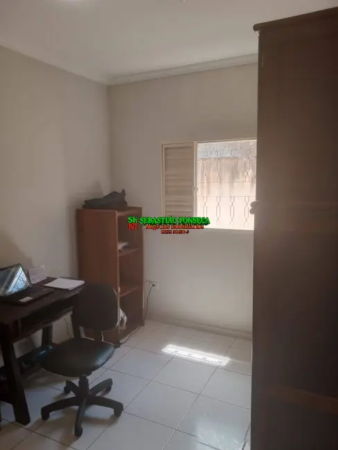 Casa com 3 quartos à venda e para alugar, 140m2 em Sao Jose Dos Campos - SP - imagem 8 Foto 8 de Casa com 3 quartos à venda e para alugar, 140m2 em Sao Jose Dos Campos - SP