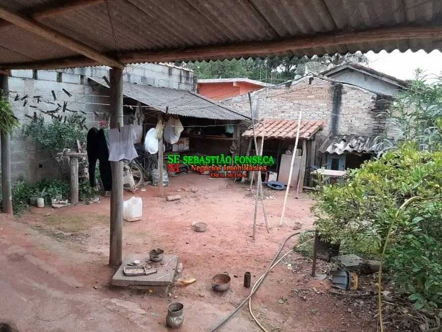 Casa com 3 quartos à venda, 300m2 em Paraibuna - SP - imagem 4 Foto 4 de Casa com 3 quartos à venda, 300m2 em Paraibuna - SP