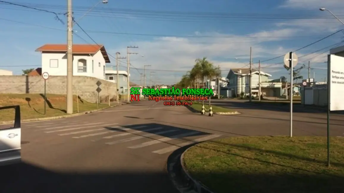 Foto 4 de Terreno / Lote à venda, 327m2 em Bairro do Grama, Cacapava - SP