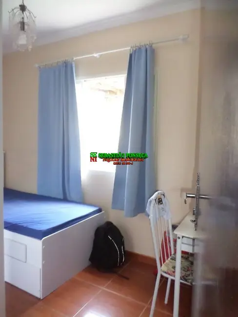 Foto 5 de Casa com 4 quartos à venda, 150m2 em Sao Jose Dos Campos - SP