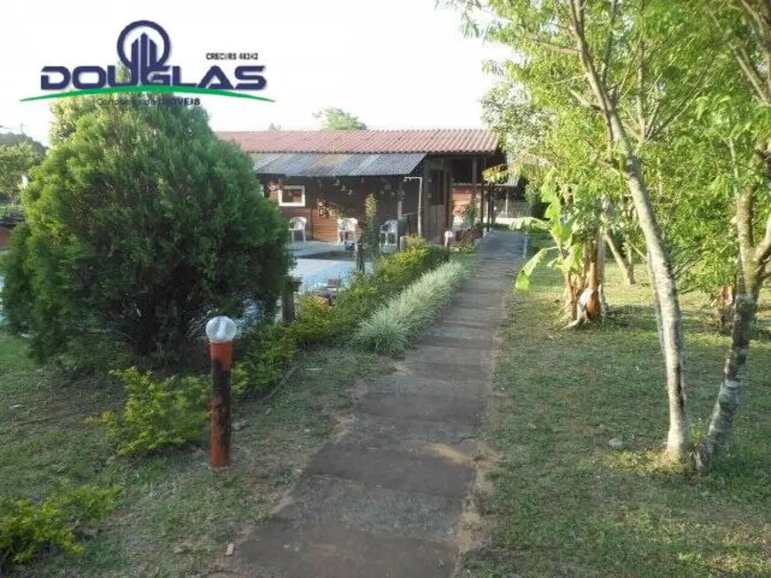 Casa com 3 quartos à venda, 200m2 em Viamao - RS - imagem 5 Foto 5 de Casa com 3 quartos à venda, 200m2 em Viamao - RS