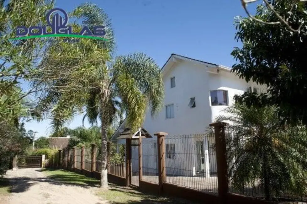 Foto 6 de Casa com 3 quartos à venda, 400m2 em Viamao - RS