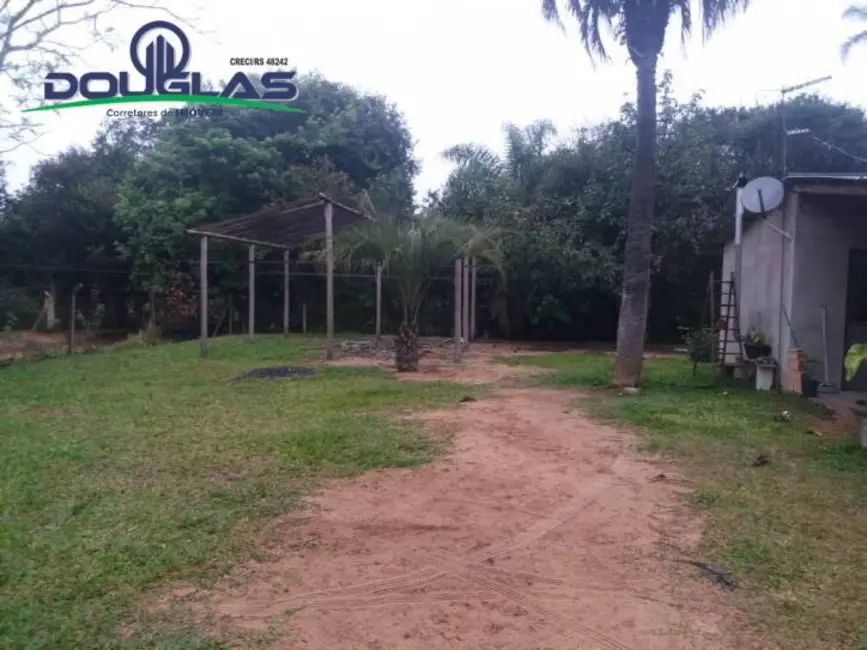 Casa com 2 quartos à venda, 1650m2 em Viamao - RS - imagem 3 Foto 3 de Casa com 2 quartos à venda, 1650m2 em Viamao - RS