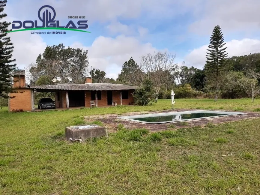 Sítio / Rancho com 1 quarto à venda em Viamao - RS - imagem 6 Foto 6 de Sítio / Rancho com 1 quarto à venda em Viamao - RS