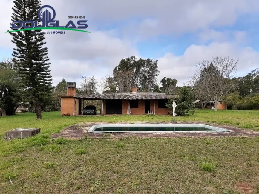 Sítio / Rancho com 1 quarto à venda em Viamao - RS - imagem 5 Foto 5 de Sítio / Rancho com 1 quarto à venda em Viamao - RS
