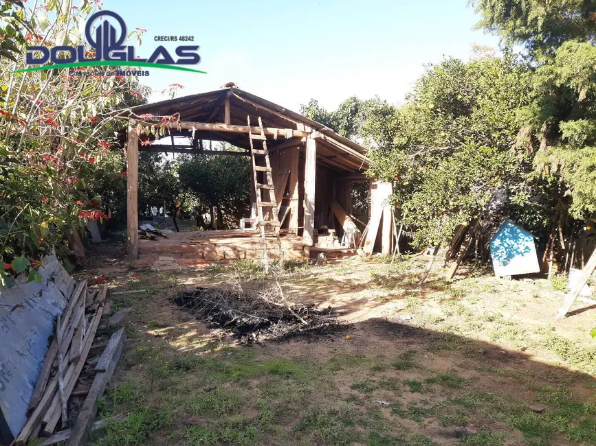 Foto 4 de Casa à venda, 30m2 em Viamao - RS