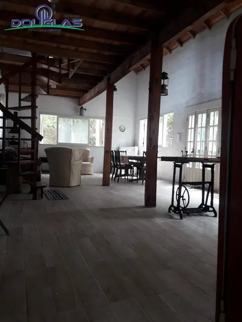 Casa com 2 quartos à venda, 600m2 em Viamao - RS - imagem 5 Foto 5 de Casa com 2 quartos à venda, 600m2 em Viamao - RS