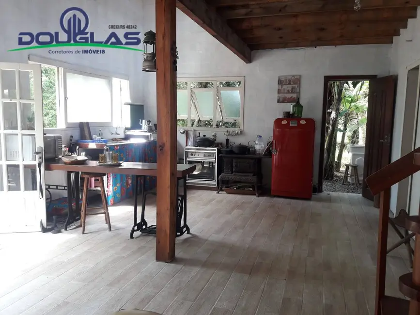 Casa com 2 quartos à venda, 600m2 em Viamao - RS - imagem 6 Foto 6 de Casa com 2 quartos à venda, 600m2 em Viamao - RS