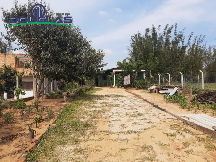 Foto 2 de Casa com 2 quartos à venda, 675m2 em Viamao - RS