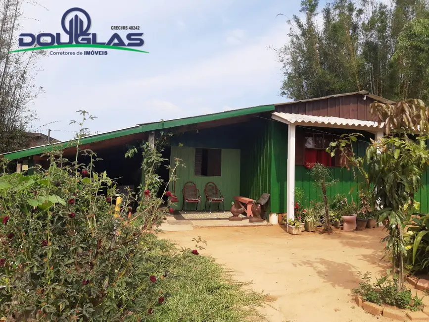 Casa com 2 quartos à venda, 675m2 em Viamao - RS - imagem 4 Foto 4 de Casa com 2 quartos à venda, 675m2 em Viamao - RS