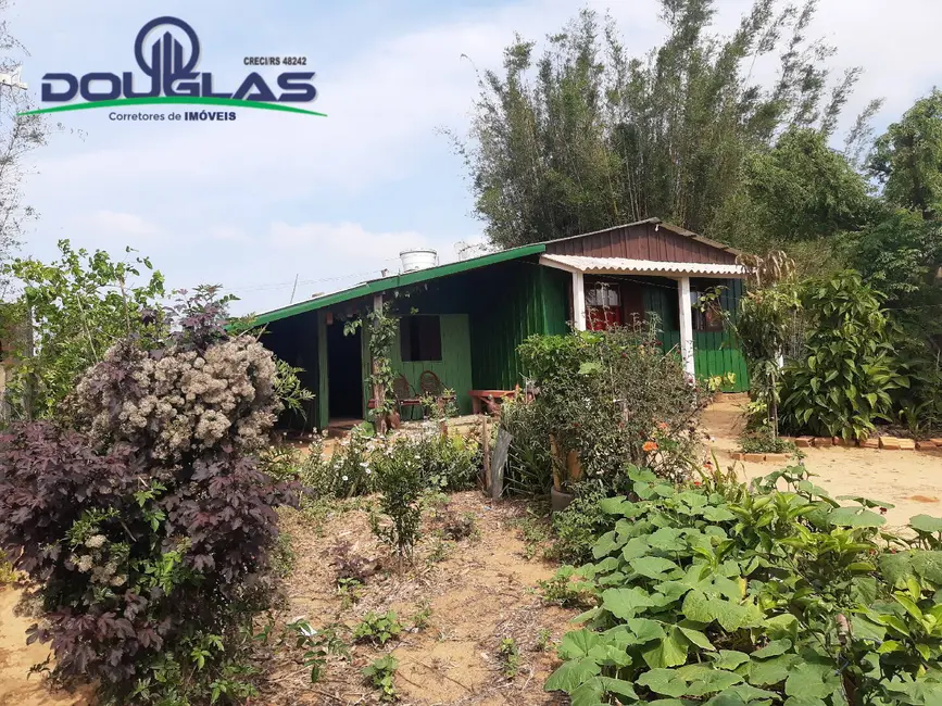 Casa com 2 quartos à venda, 675m2 em Viamao - RS - imagem 3 Foto 3 de Casa com 2 quartos à venda, 675m2 em Viamao - RS