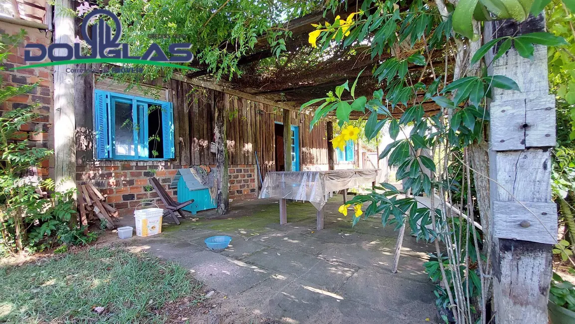 Foto 1 de Chácara com 2 quartos à venda, 100m2 em Viamao - RS
