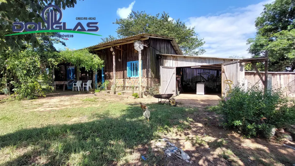 Foto 2 de Chácara com 2 quartos à venda, 100m2 em Viamao - RS