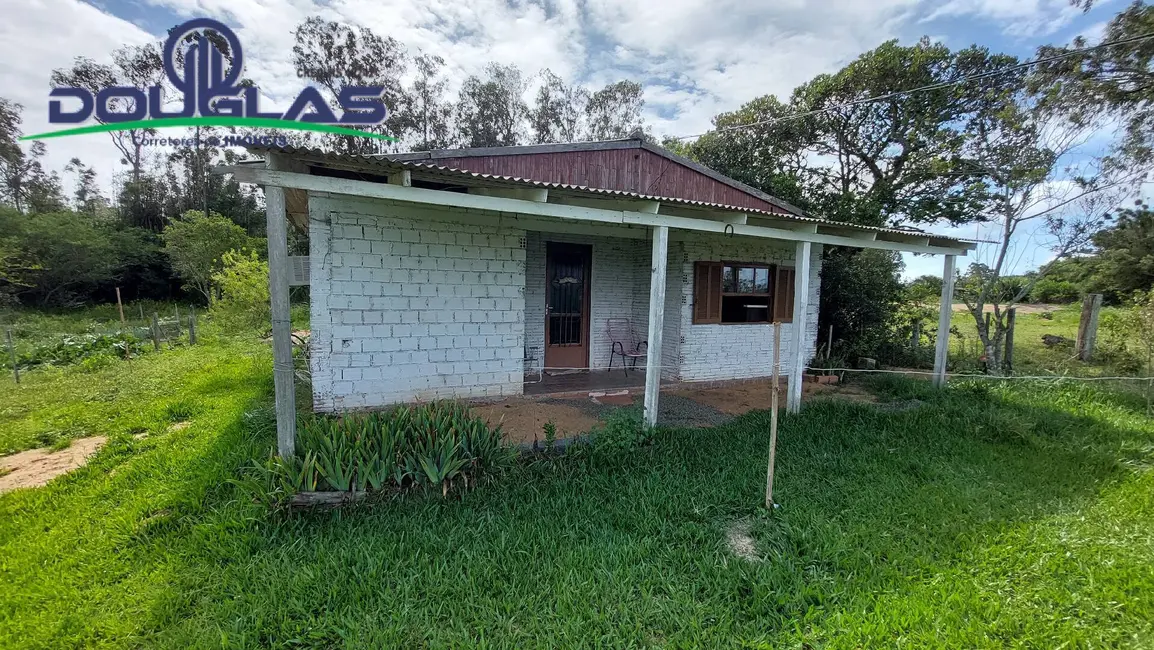 Foto 2 de Casa com 2 quartos à venda em Viamao - RS