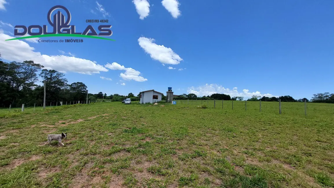 Sítio / Rancho com 2 quartos à venda, 5000m2 em Viamao - RS - imagem 8 Foto 8 de Sítio / Rancho com 2 quartos à venda, 5000m2 em Viamao - RS