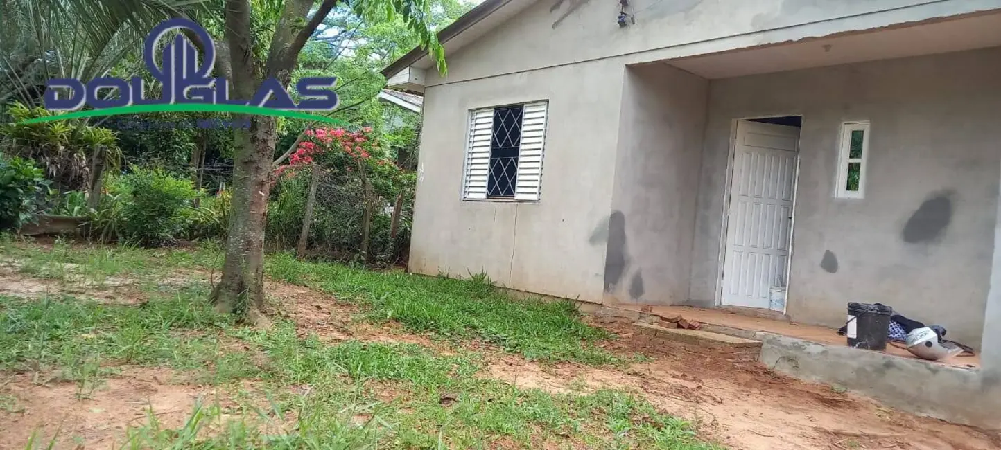 Casa com 2 quartos à venda, 70m2 em Viamao - RS - imagem 2 Foto 2 de Casa com 2 quartos à venda, 70m2 em Viamao - RS