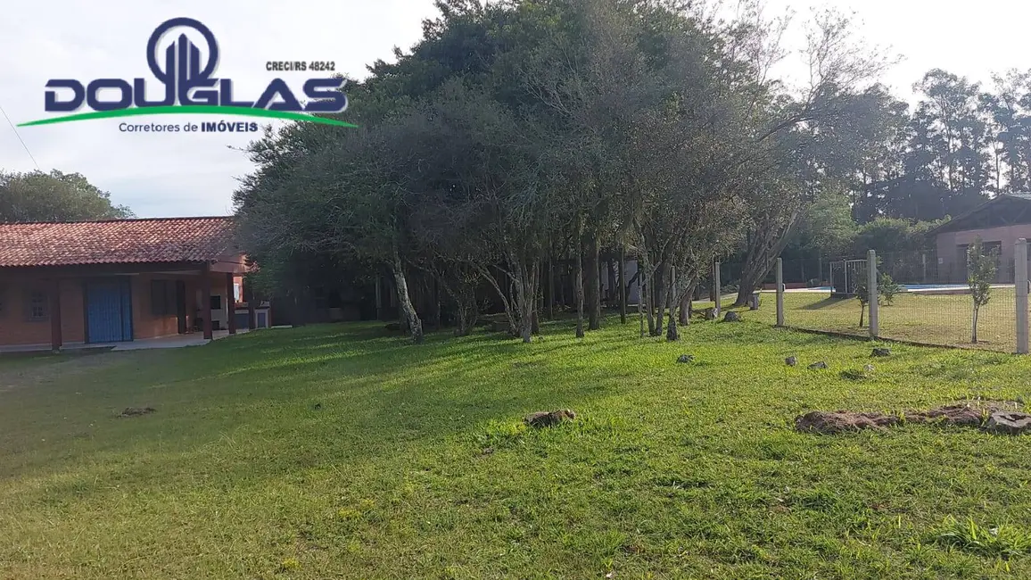 Foto 3 de Casa com 3 quartos à venda, 1200m2 em Viamao - RS