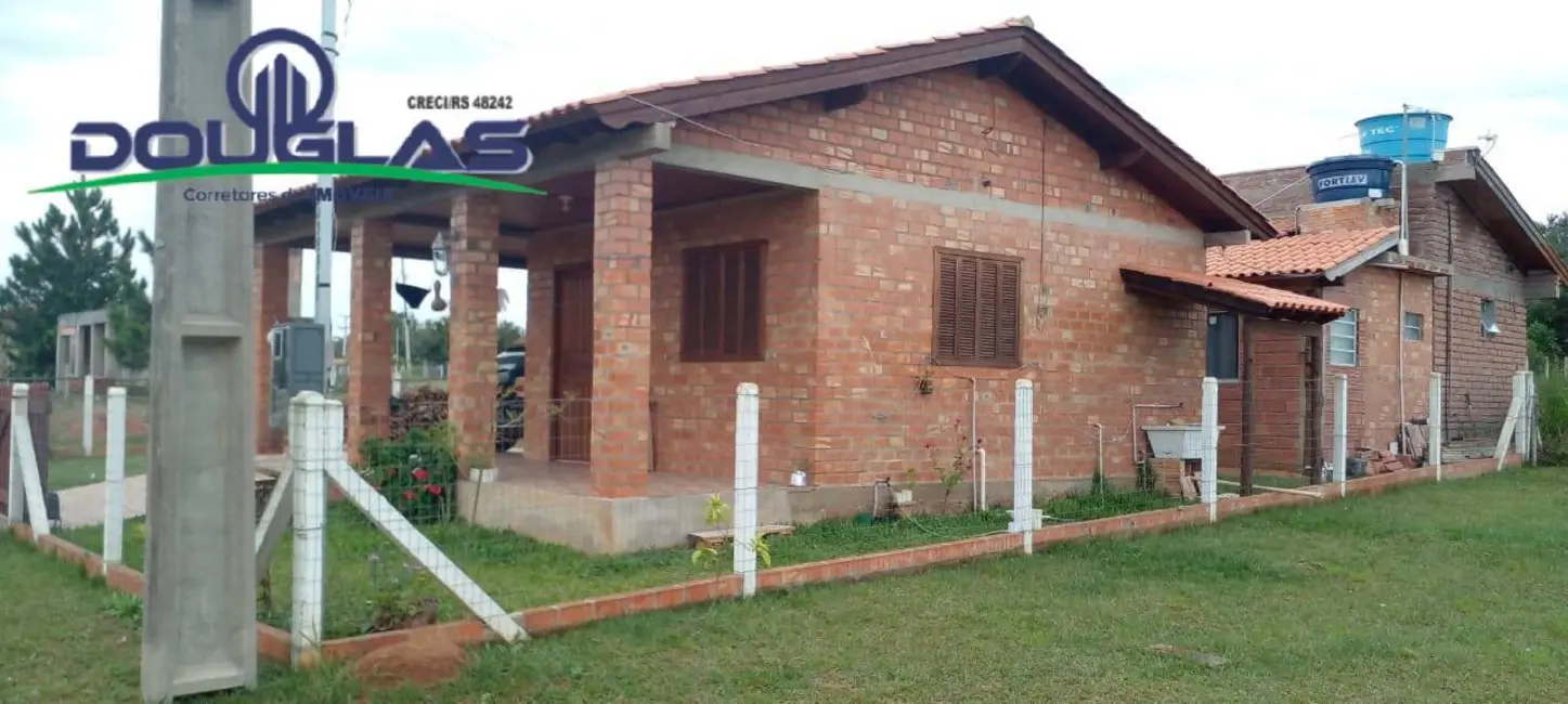 Foto 1 de Casa com 1 quarto à venda, 324m2 em Viamao - RS