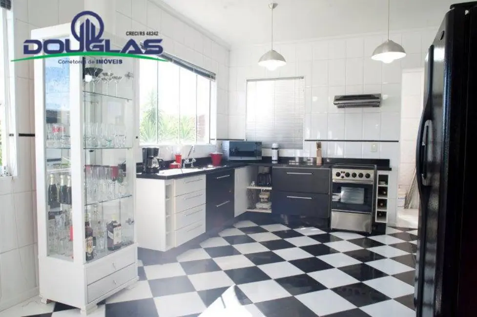 Casa à venda em Viamao - RS - imagem 18 Foto 18 de Casa à venda em Viamao - RS