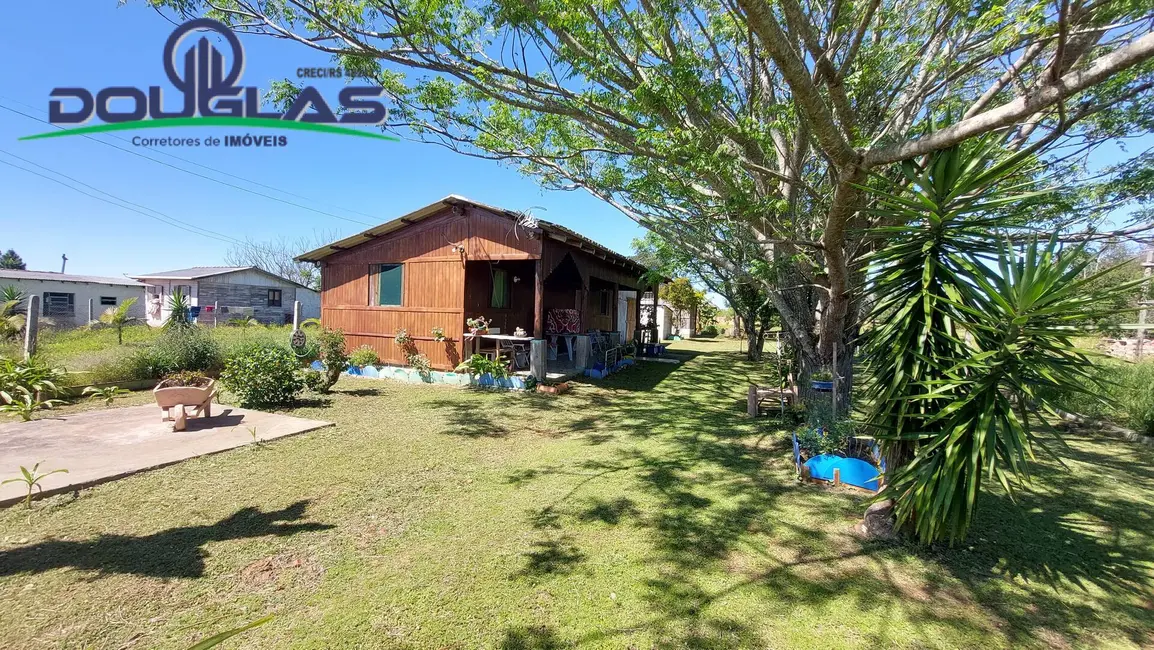 Foto 2 de Casa com 2 quartos à venda, 60m2 em Viamao - RS