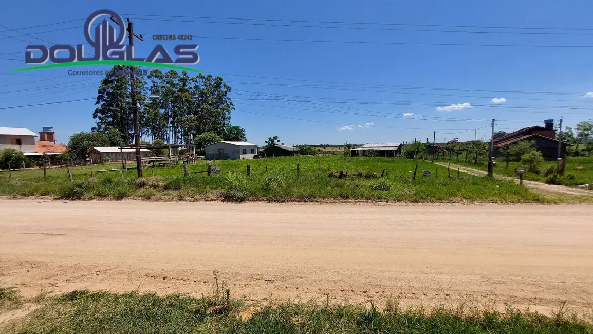 Foto 3 de Terreno / Lote à venda, 610m2 em Viamao - RS