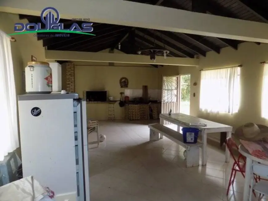 Chácara com 4 quartos à venda, 200m2 em Viamao - RS - imagem 8 Foto 8 de Chácara com 4 quartos à venda, 200m2 em Viamao - RS