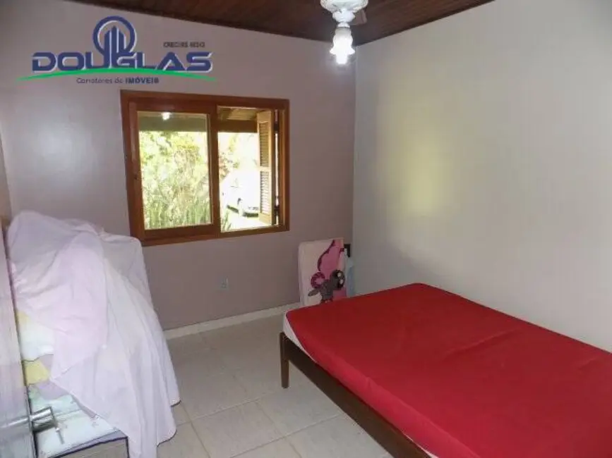 Chácara com 4 quartos à venda, 200m2 em Viamao - RS - imagem 7 Foto 7 de Chácara com 4 quartos à venda, 200m2 em Viamao - RS