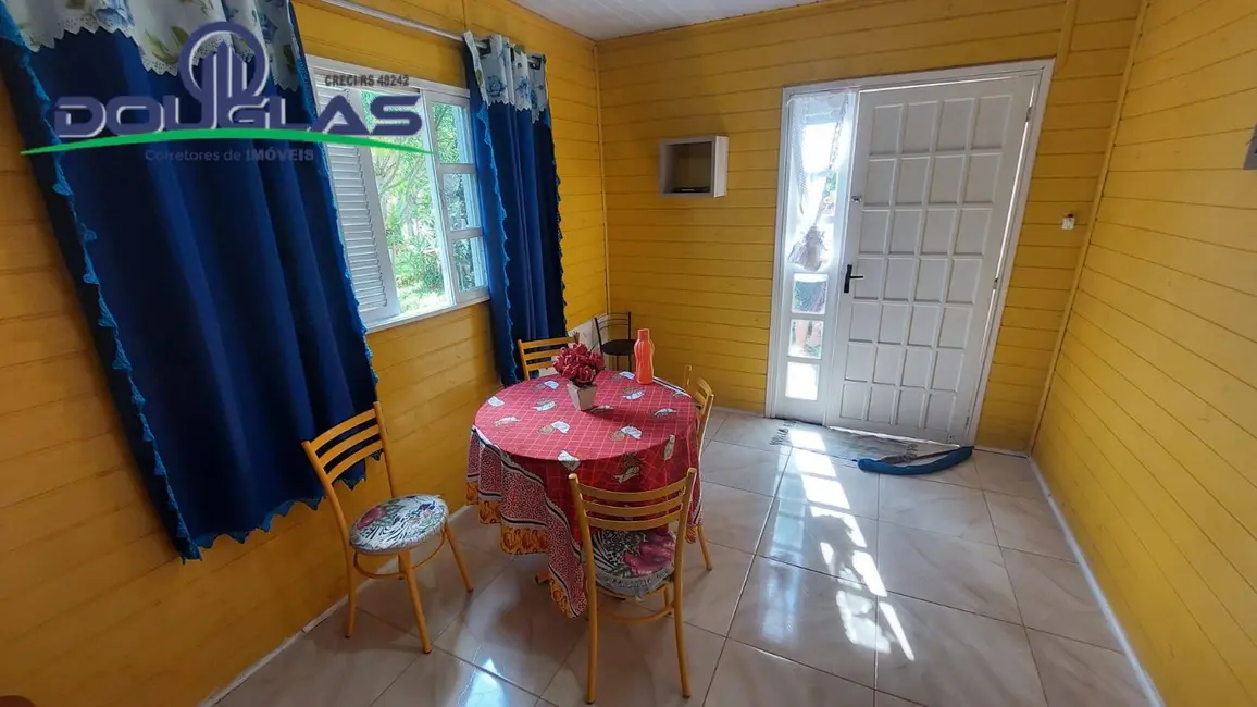 Casa com 2 quartos à venda, 1010m2 em Viamao - RS - imagem 6 Foto 6 de Casa com 2 quartos à venda, 1010m2 em Viamao - RS