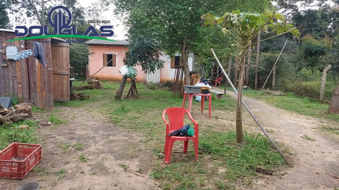 Foto 1 de Casa com 2 quartos à venda, 600m2 em Viamao - RS