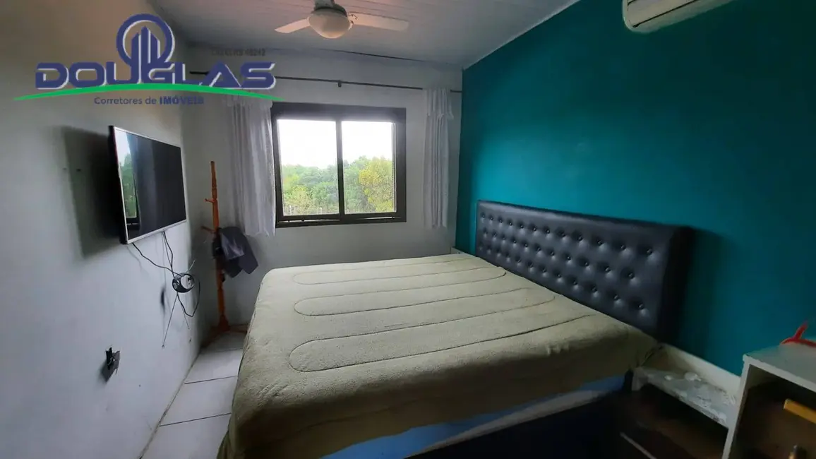 Foto 9 de Casa com 3 quartos à venda, 550m2 em Viamao - RS