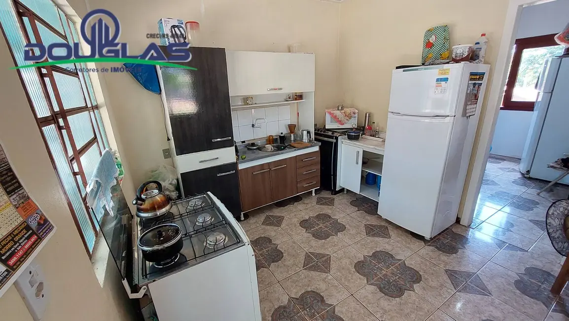 Casa com 2 quartos à venda em Viamao - RS - imagem 7 Foto 7 de Casa com 2 quartos à venda em Viamao - RS