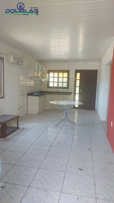 Casa com 2 quartos à venda, 450m2 em Viamao - RS - imagem 4 Foto 4 de Casa com 2 quartos à venda, 450m2 em Viamao - RS