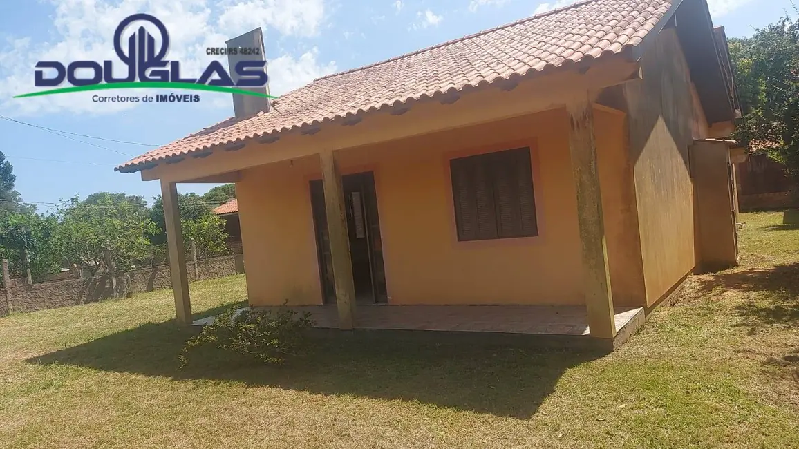 Foto 2 de Casa com 2 quartos à venda, 450m2 em Viamao - RS
