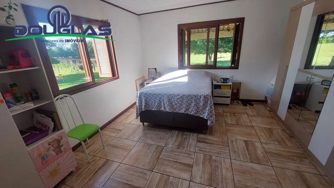 Foto 7 de Chácara com 3 quartos à venda, 20000m2 em Viamao - RS