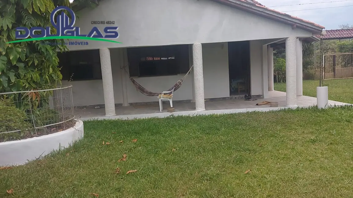 Foto 3 de Casa com 3 quartos à venda, 1600m2 em Viamao - RS